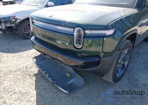 2025 Rivian R1S Adventure Dual Motor Large Pack/Adventure Dual Motor Max Pack z USA, uszkodzony, nr VIN 7PDSGBBA0SN048408